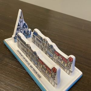 Disney parks magic kingdom Main Street trinket tray.